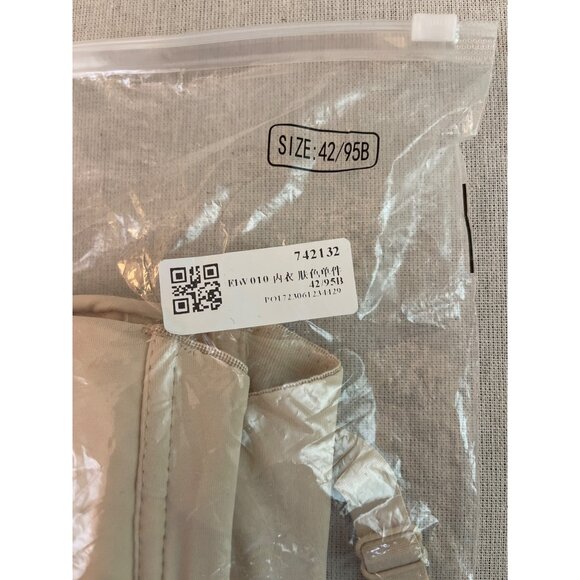 Strapless Beige Bandeau Bra 42/95B With Adjustable Straps & Hook Closure Nylon/S - Picture 7 of 7